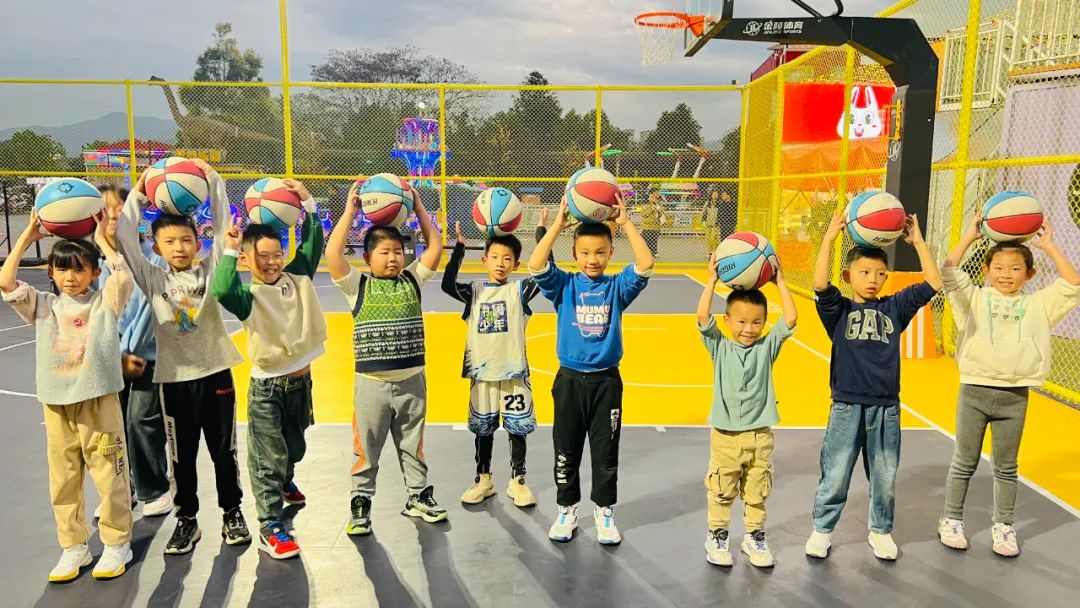打篮球规则有哪些详细介绍_打篮球3打3有什么规则_打篮球规则有几种